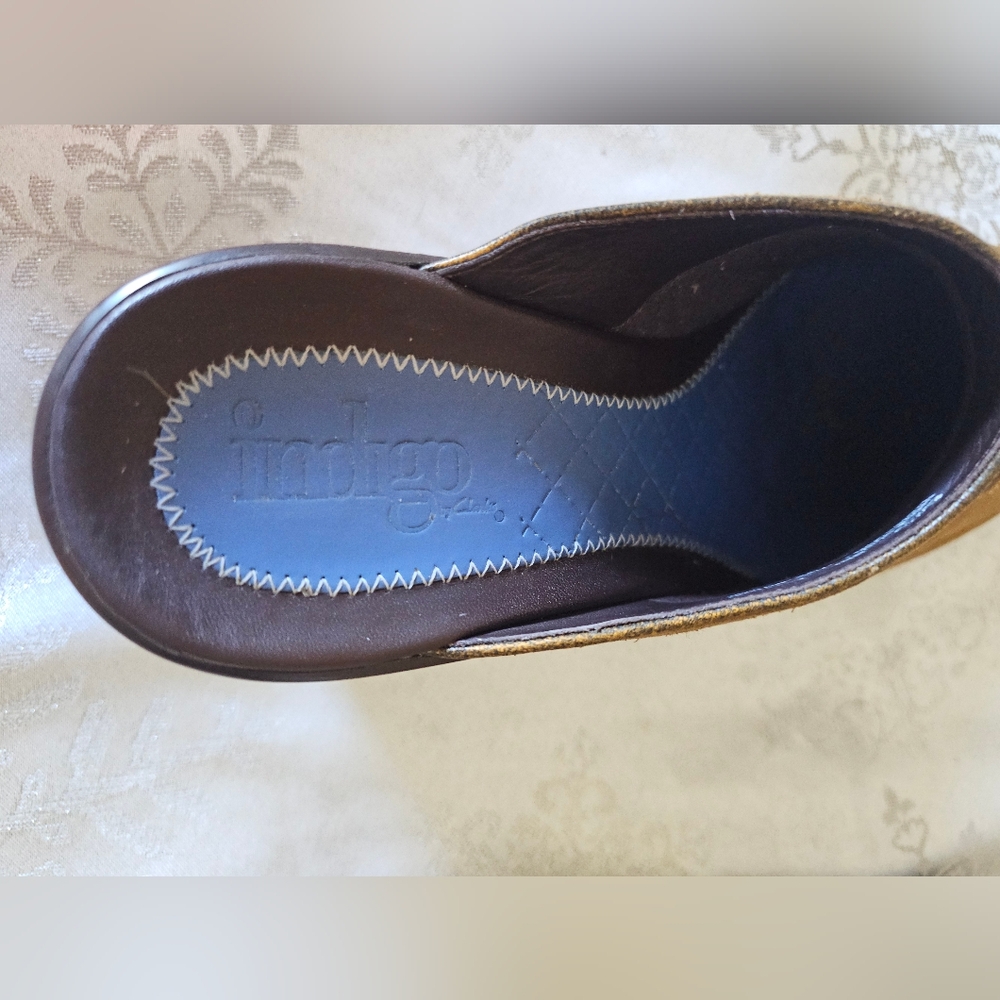 Indigo Suede With Flowers Boho Hippie Tan Clogs Wedge Mules Sz 8 - Picture 9 of 15